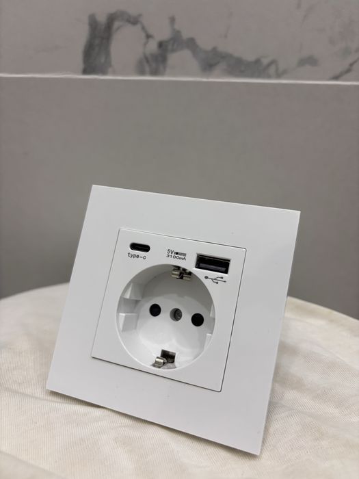 Розетка с type-s usb