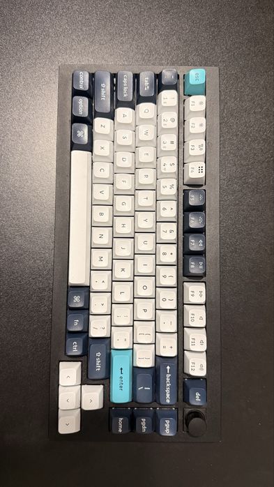 Keychron Q1 MAX QMK/VIA Custom Carbon Black Metal Gateron Jupiter Banana