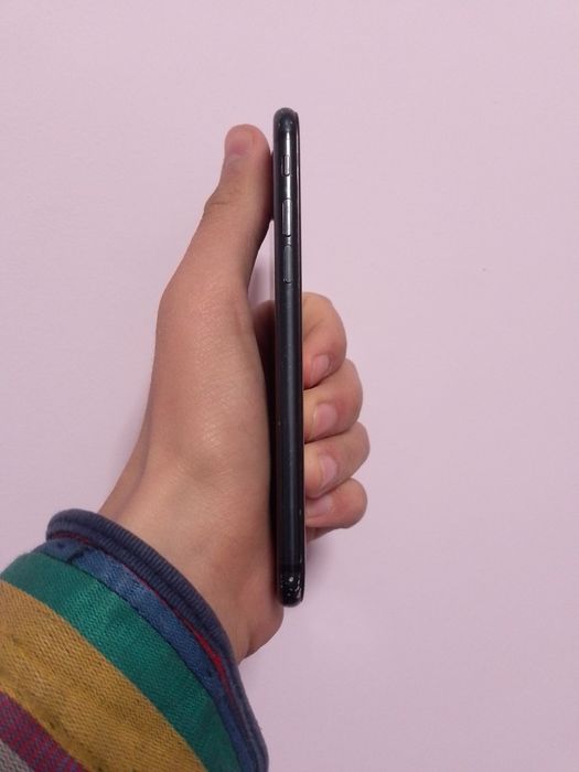 Iphone 7 32 GB srochno sotaman Айфон 7 32гб срочно продаю