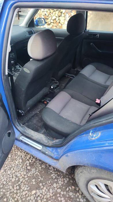 Vând sau schimb Golf 4 ,cu 4 x 4