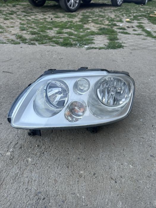 Far stanga Volkswagen Vw Touran 2003-2007 Far dreapta touran bara arip