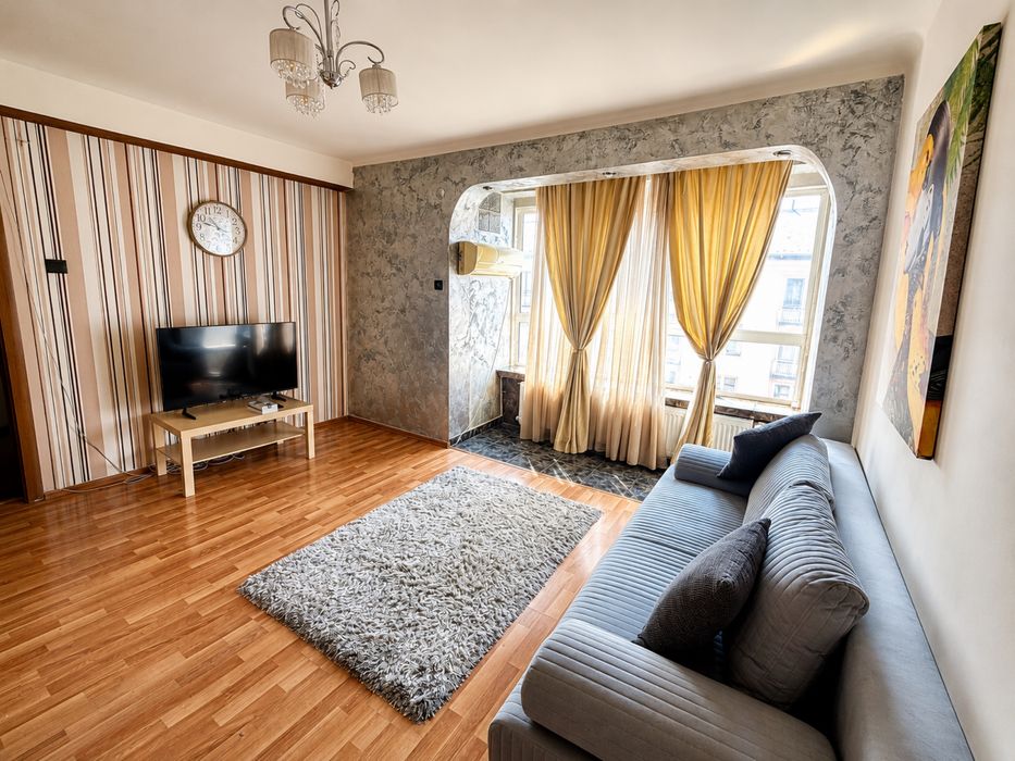 Apartament 50mp/etaj4 in centru lângă Primarie