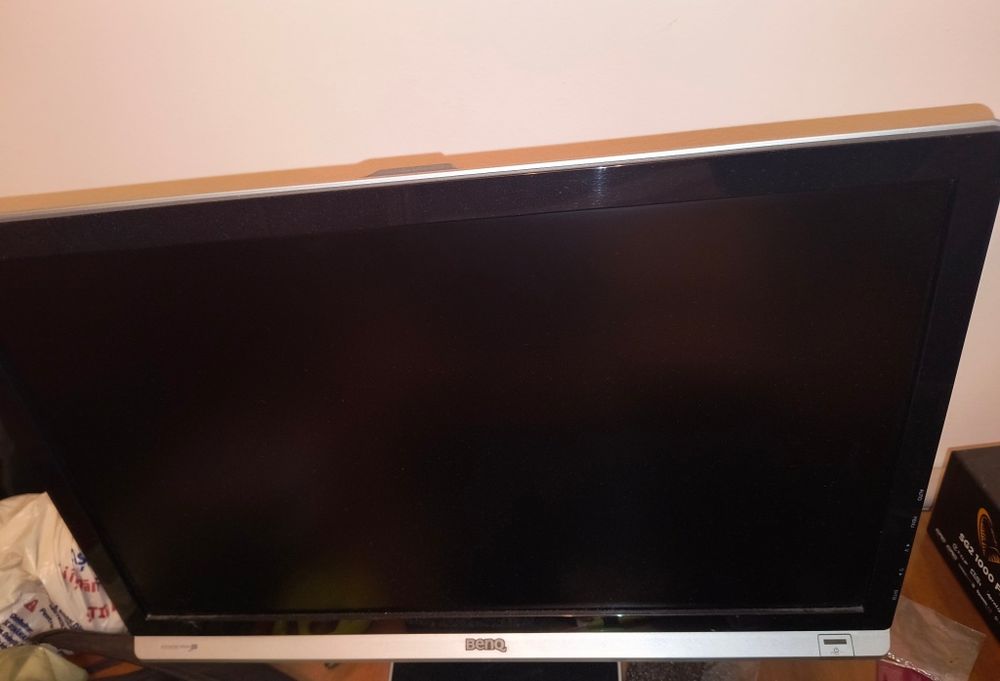 Vând Monitor BenQ E2200HD 22" LCD  fullhd