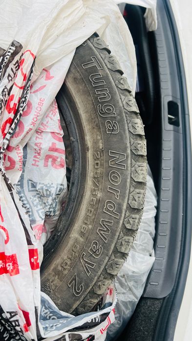 Продам шины R16 205/55