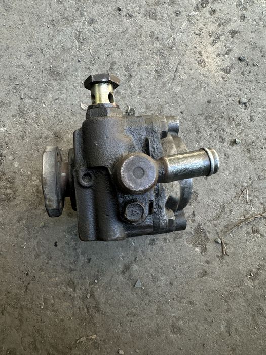 Продам гур насос гольф 3 ОРИГИНАЛ