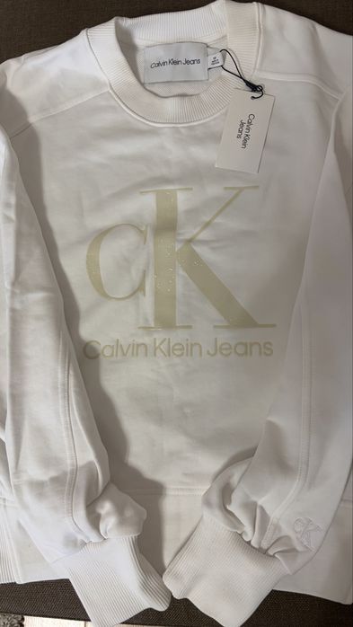 свитшот Calvin Klein новый( оригинал)