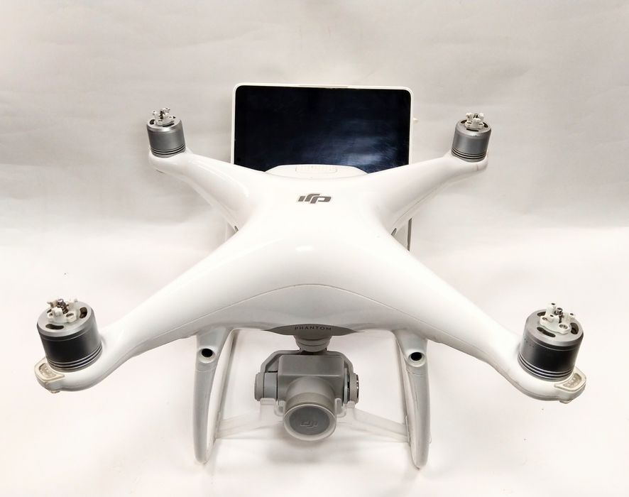 DJI Phantom 4 pro квадрокоптер