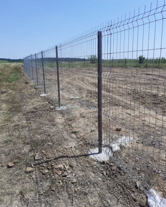 vand garduri  din plasa bordurată