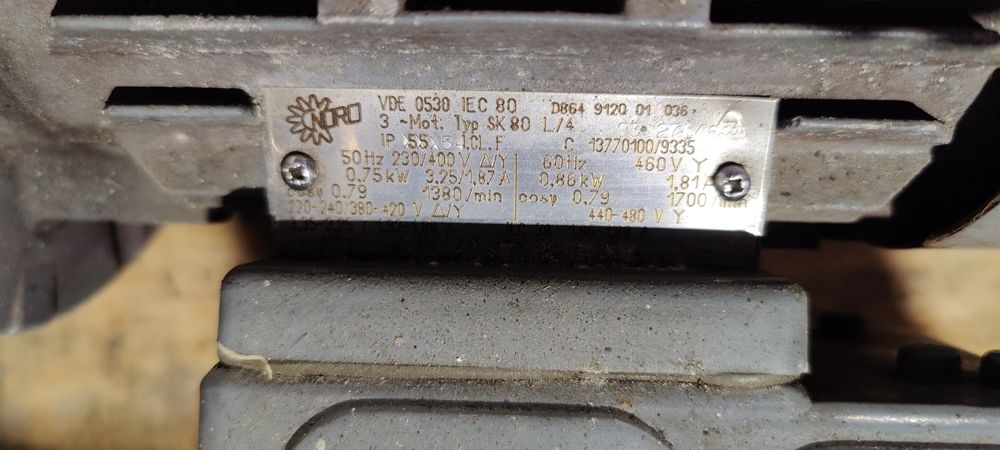 Motor electric trifazat cu reductor și variator, 0.75kW, 7.2-50rpm