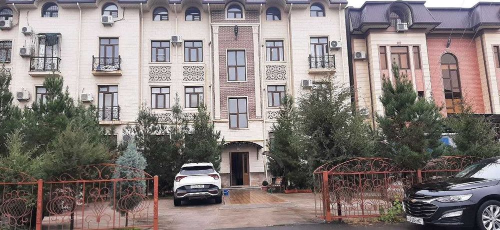 Тошкент ш,  Сергеле 1-кават, 126кв,  йул юзида, мошина бозор  ёнида