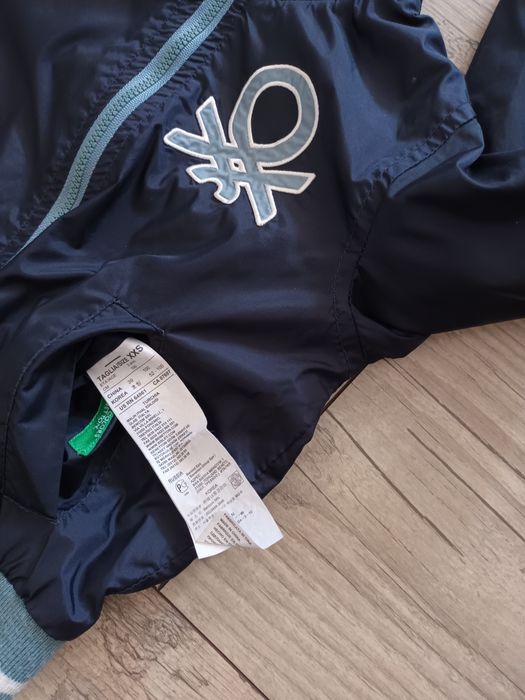 Яке benetton XXS 3-4