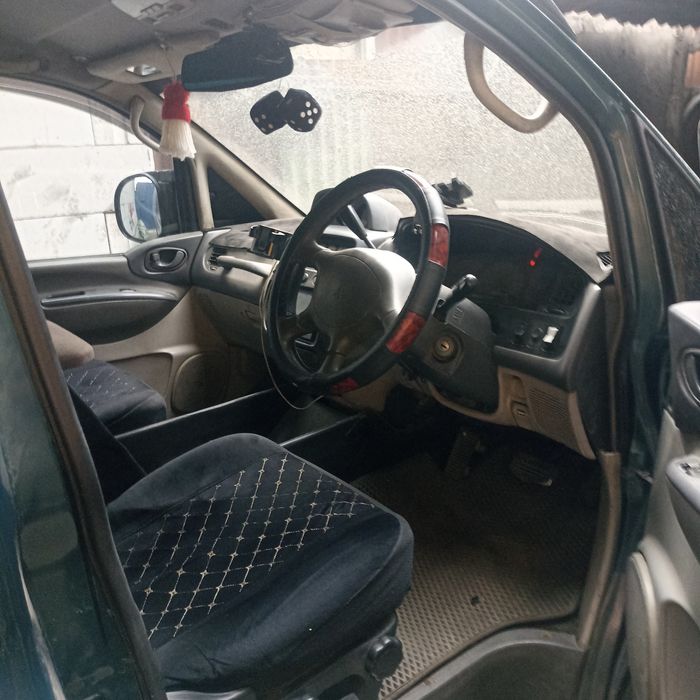 Митсубиси делика