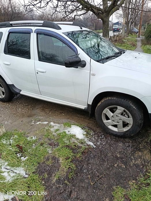 Vând Dacia Duster