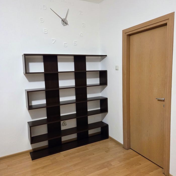 Etajera pentru sufragerie