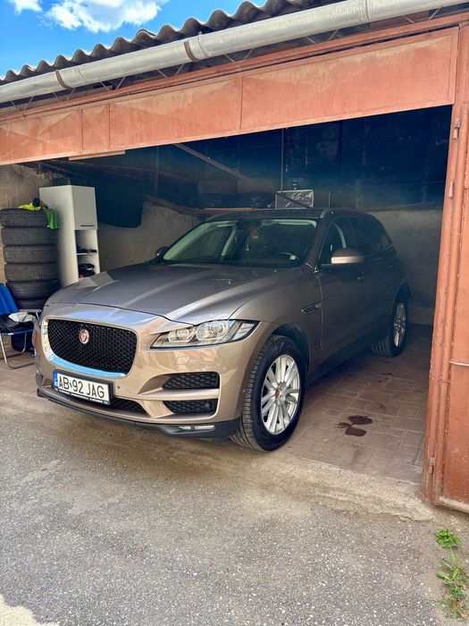 Jaguar F-Pace Jaguar F-Pace 142000 km, înmatriculat