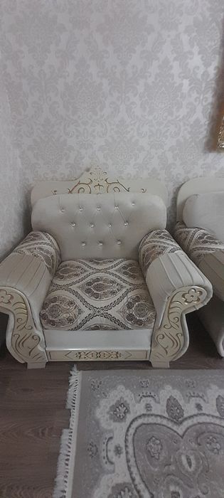 Жұмсақ жиһаз сатылады