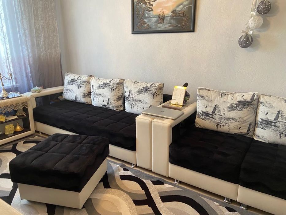 Мягкий уголок для гостиной