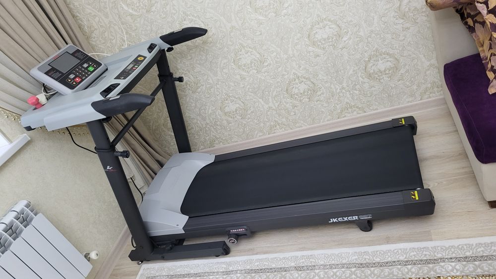 Беговая дорожка. Вес до 140кг.