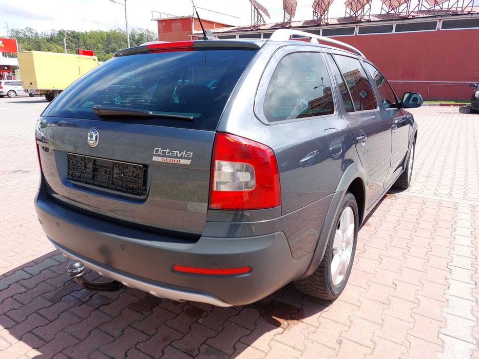 Autoturism Skoda Octavia Scout