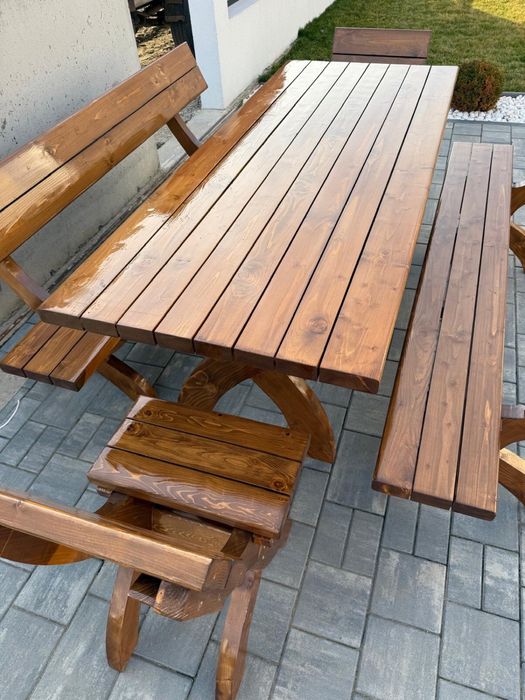 Mobilier pentru exterior/ mese si banci pt terasa