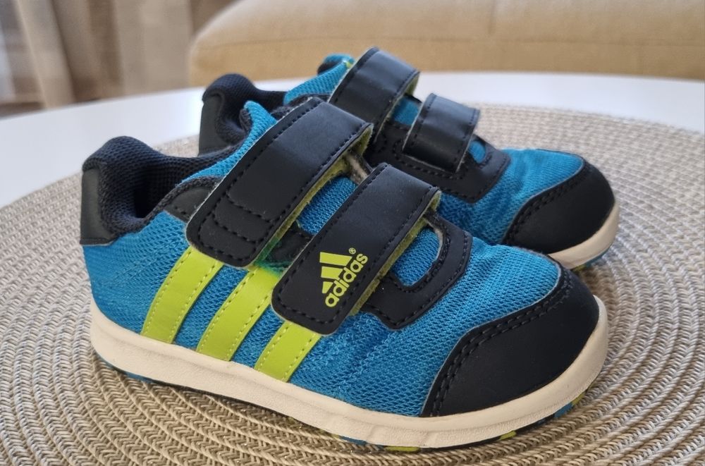 Детски маратонки Adidas 22 номер