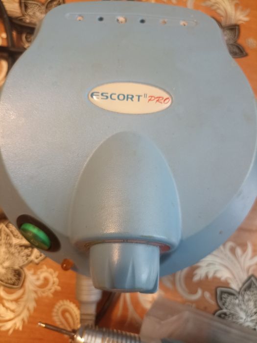 Продам маникюрную машинку