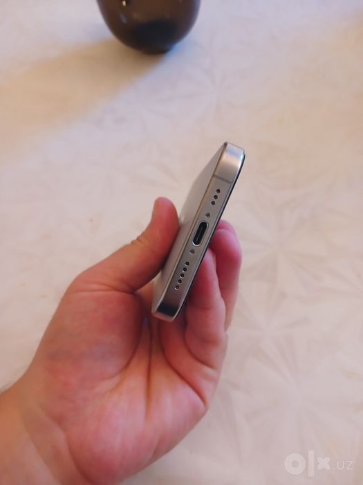 Iphone 16 pro 1 TB Natural titanium