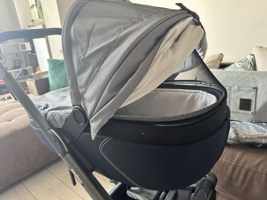 Количка Mutsy I2 шаси+седалка+кош за новородено+аксесоари