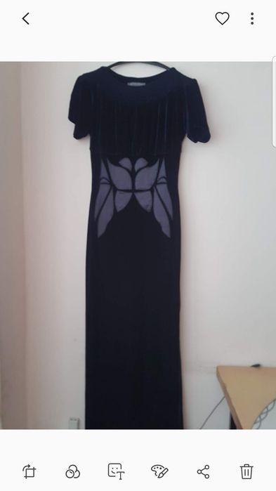 Продается брендовое платье