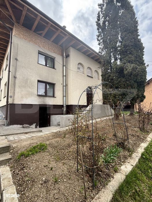 Casa si teren la strada asfaltata in Vatra Dornei