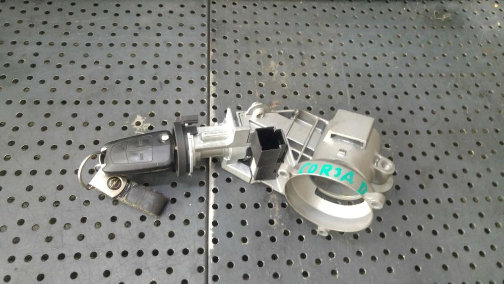 Contact auto cu cheie opel corsa d s07 56155d 56155d