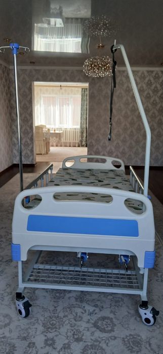 Медицинская кровать