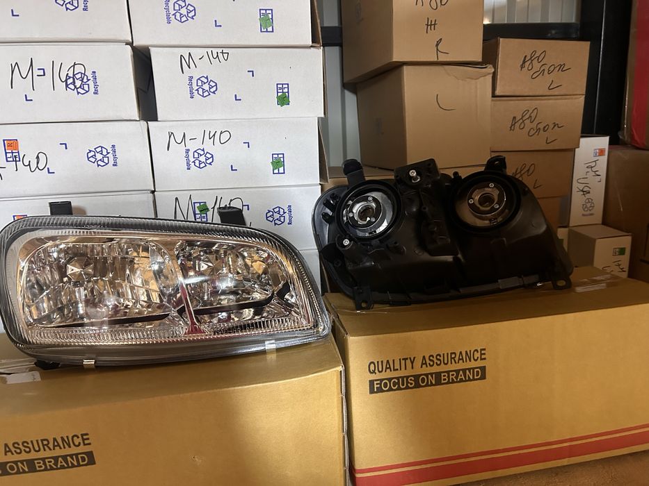 Toyota Rav4 Хрустальный Фара