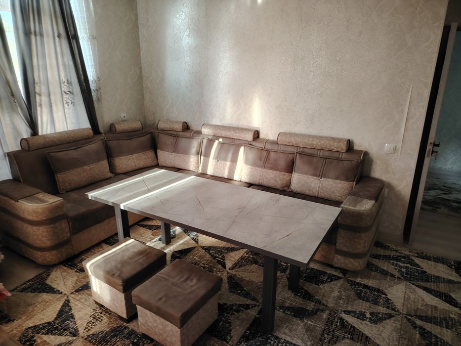 Mebel sotiladi srochna