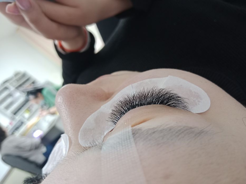 Наращивание ресниц акция.