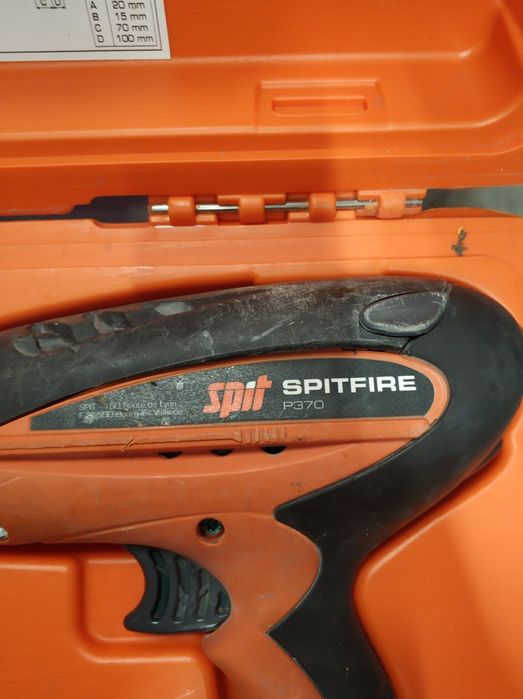 Спит Пулса 370  Spit Pulsa пистолет  за директен монтаж в бетон метал
