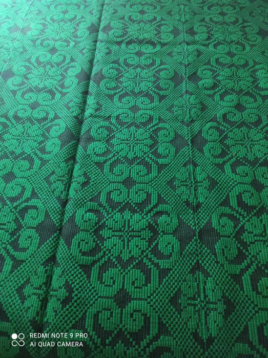 Вълнени нови килими от соца