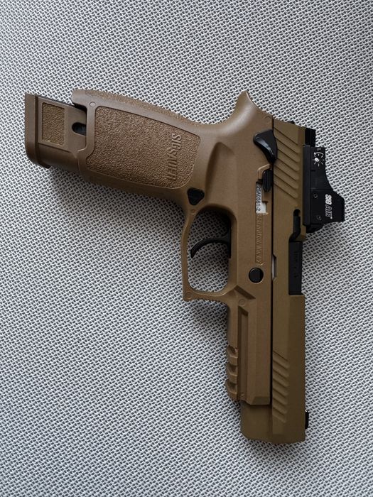 airsoft SigSauer M17