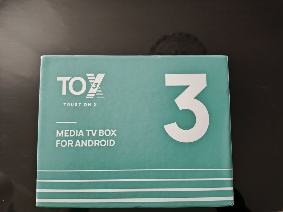 Продам ТВ бокс ТОХ 3