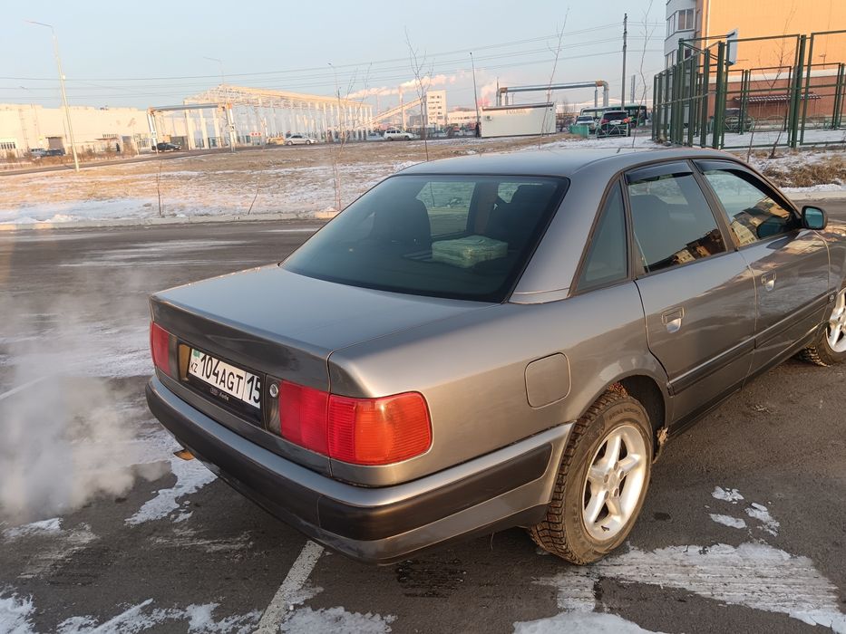 Машина ауди ц4 1994