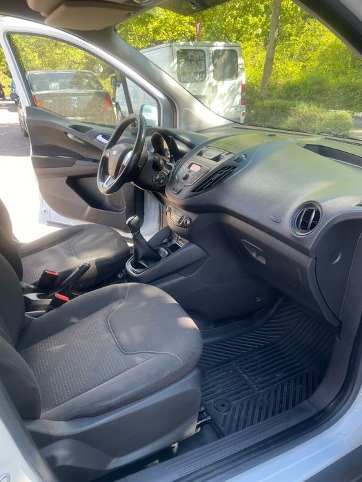 Ford Transit Courier