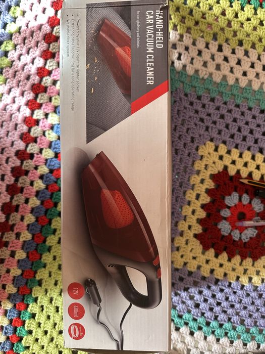 Ръчна прахосмукачка за кола