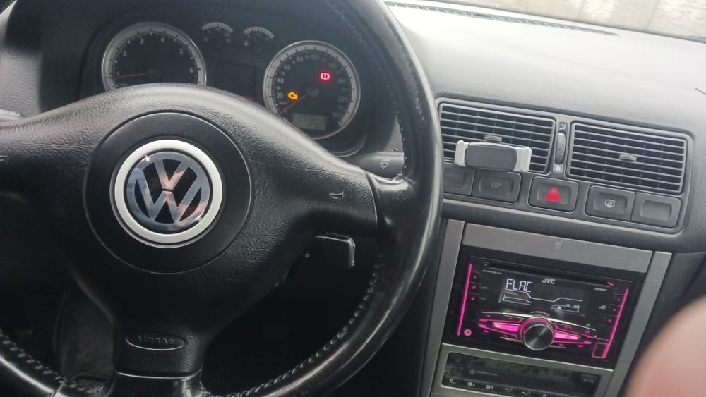 Se vinde Wolswagen Golf 4