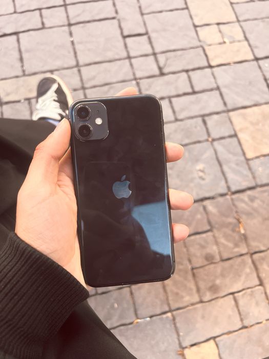 Iphone 11 продаю срочно