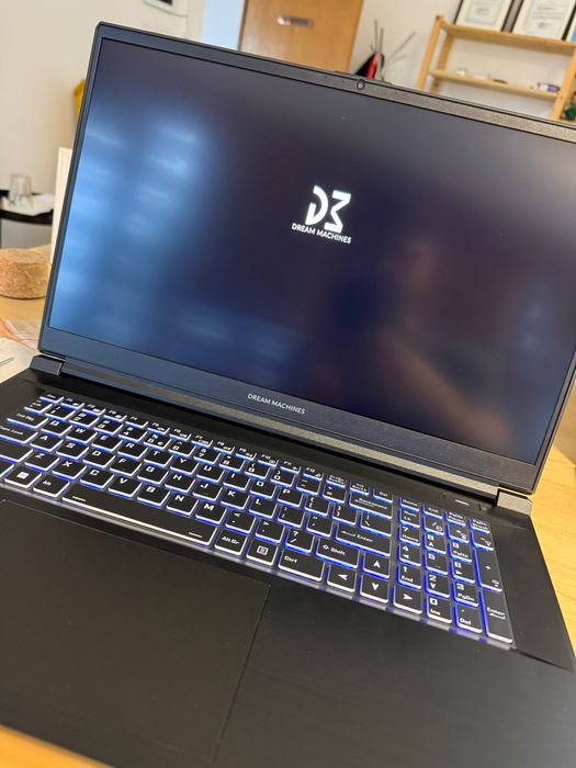 Laptop Clevo V170PNHQ