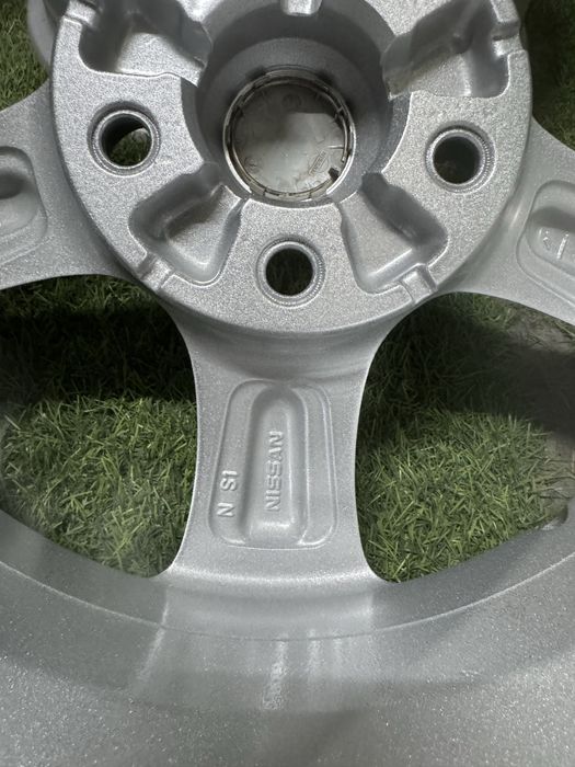 Диски титанки R16 5x114.3 оригинал Nissan
