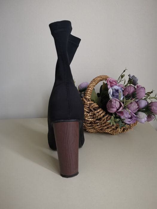 Botine cu toc dama
