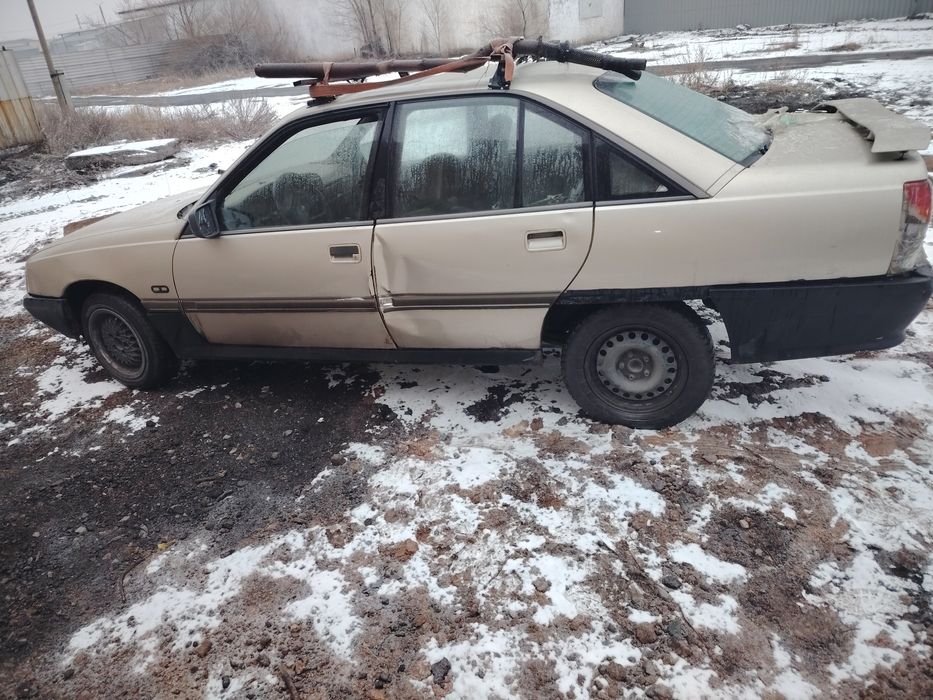 Opel Омега А  разбор