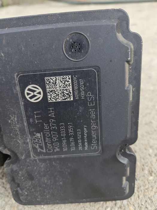 Unitate ABS 1K0907379AH 1K0614517AS Toba finala 1.6 diesel CAYC Scut protectie sub caroserie Vw Golf 6 hatchback