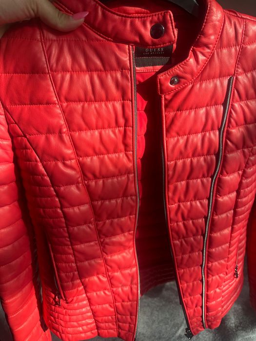 Дамско яке Guess